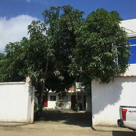 פדרנאלס Hostal Sarai מראה חיצוני תמונה