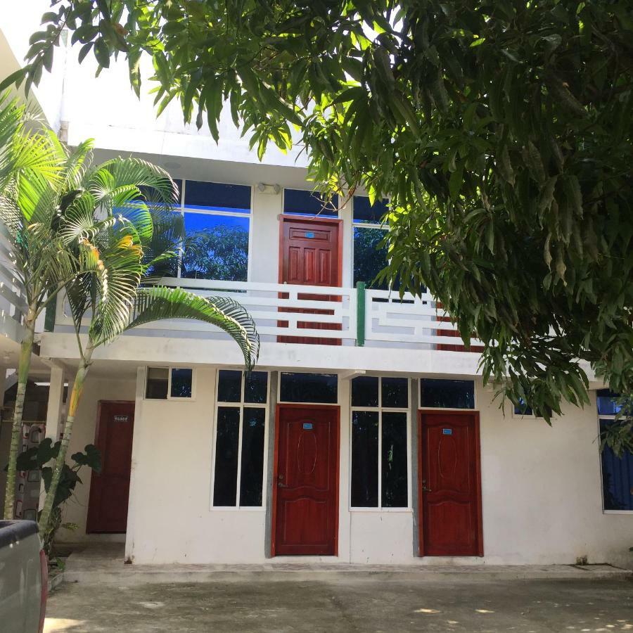 פדרנאלס Hostal Sarai מראה חיצוני תמונה