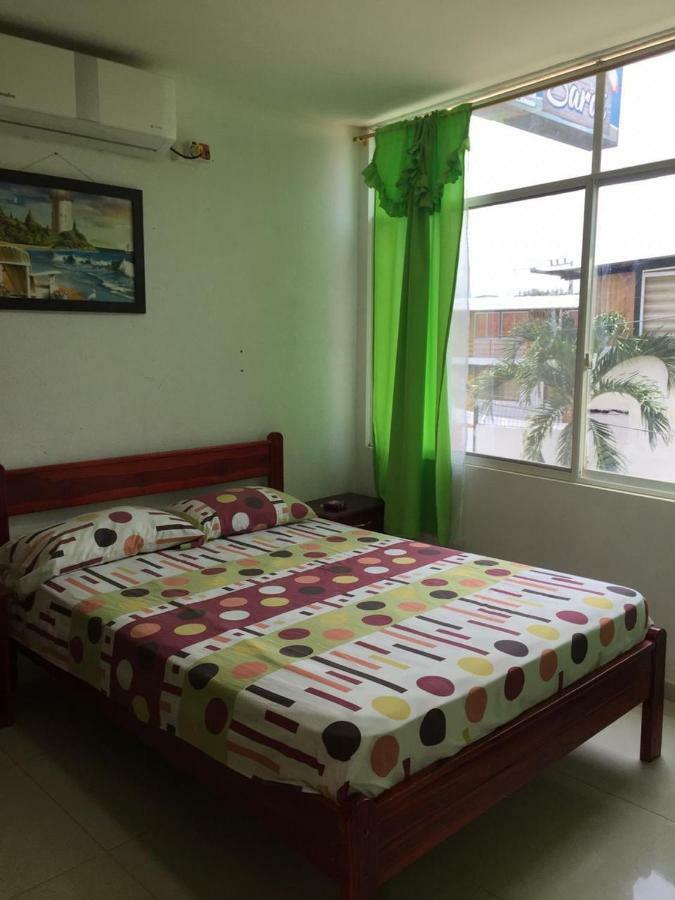 פדרנאלס Hostal Sarai מראה חיצוני תמונה