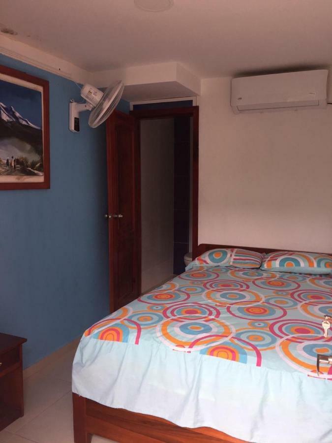 פדרנאלס Hostal Sarai מראה חיצוני תמונה